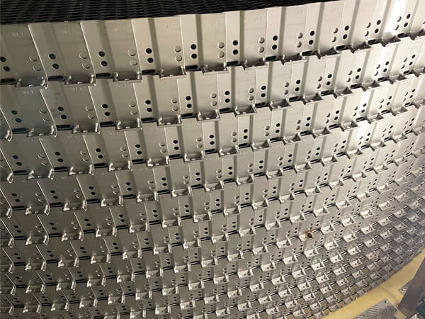 Self Stacking Spiral Belts